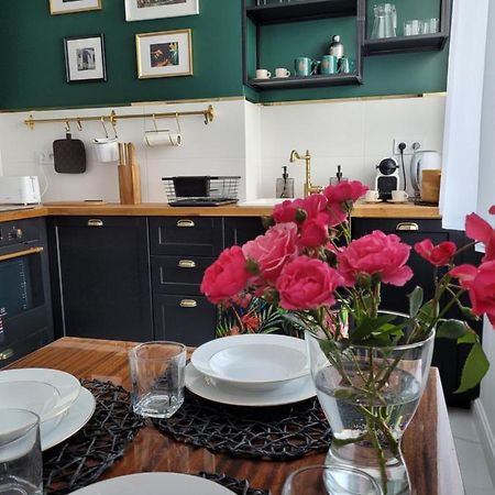 Apartament W Centrum Rowna 10 キェルツェ エクステリア 写真