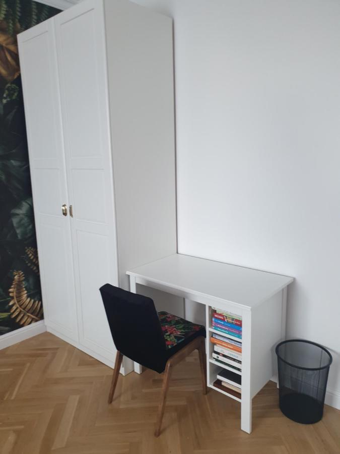Apartament W Centrum Rowna 10 キェルツェ エクステリア 写真