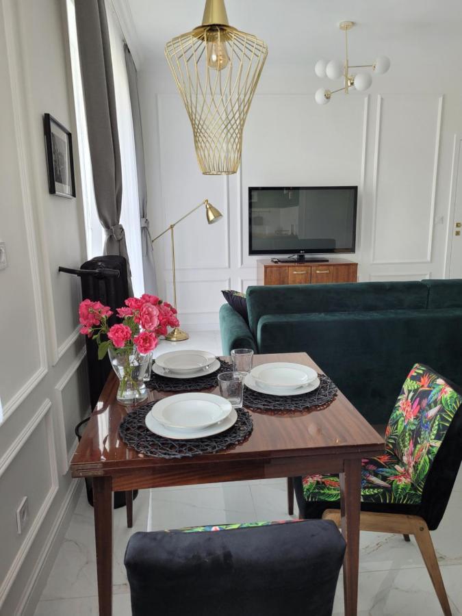 Apartament W Centrum Rowna 10 キェルツェ エクステリア 写真